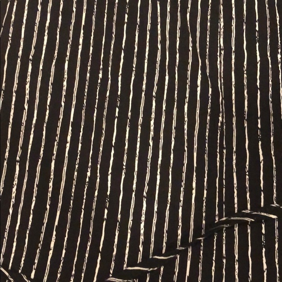 Black and white romper - Picture 3 of 3